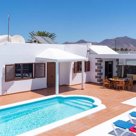 Villa Leon By