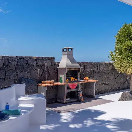 Villa Leon By *